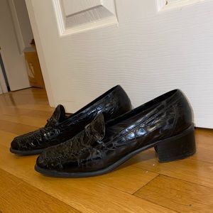 Stuart Weitzman Crocodile Embossed Leather Loafer